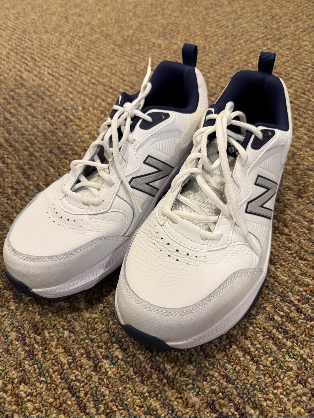 New Balance Mens White Navy Blue Casual Comfort Cross Trainer Shoes 857